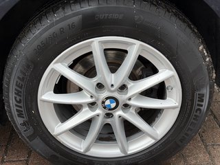 BMW 220 i Advantage Automatik 1.Hand - foto 32