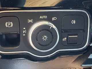 Mercedes-Benz A 180 Automatik Junge Sterne Garantie - bilder 10