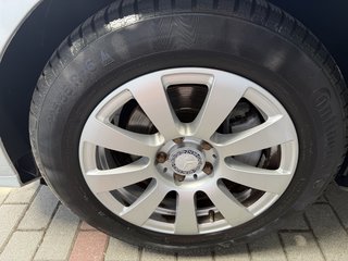 Mercedes-Benz E 200 CGI BlueEfficiency Automatik Navi - foto 46