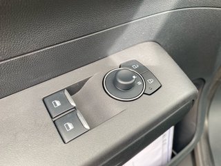 Ford Tourneo Courier Trend 1.0i 125PS PDC,RFK, Winterpaket - foto 4