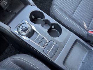 Ford Kuga Titanium +Winterpaket+AHK elektr.+Heckklappe elektr. - foto 8