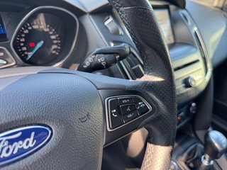 Ford Focus ST-Line +neuer Zahnriemen+Bi-Xenon+Tempomat+Winterpaket - foto 7