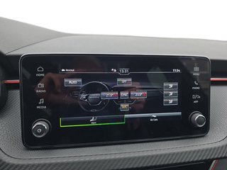 Skoda Kamiq Monte Carlo 1,5TSI DSG AHK/Matrix/el.Klappe         ** - foto 42