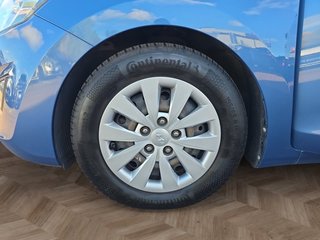 Hyundai i30 1.6 CRDi Navi/Kamera/Pdc/Ganzjahresreif. - foto 9