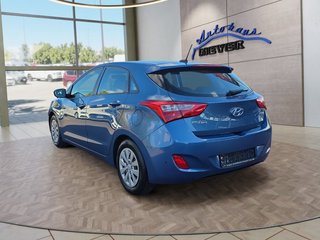 Hyundai i30 1.6 CRDi Navi/Kamera/Pdc/Ganzjahresreif. - foto 4