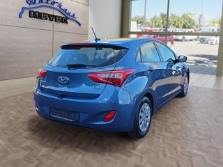 Hyundai i30 1.6 CRDi Navi/Kamera/Pdc/Ganzjahresreif. - foto 1