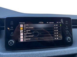 Skoda Kamiq Selection 1,5TSI DSG Kamera/LED/Kessy/Winterp.  ** - bilder 23