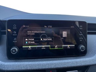 Skoda Kamiq Selection 1,5TSI DSG Kamera/LED/Kessy/Winterp.  ** - bilder 24