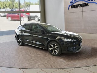 Ford Focus Active X 1,0 155PS aAHK/Navi/Kamera/Winterp. - foto 2