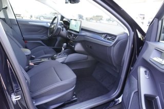 Ford Focus Active X 1,0 155PS aAHK/Navi/Kamera/Winterp.   ** - bilder 5