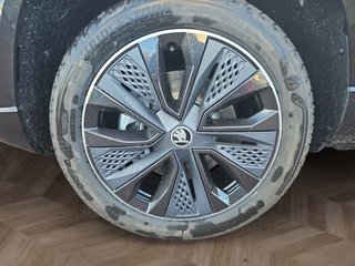 Skoda Karoq Sportline 2,0TDI DSG 4*J.Gar/Pano/aAHK/Matrix/Navi    ** - bilder 9