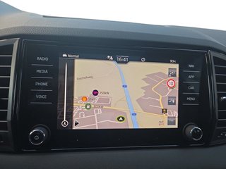 Skoda Karoq Sportline 2,0TDI DSG 4*J.Gar/Pano/aAHK/Matrix/Navi    ** - bilder 27