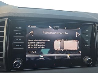 Skoda Karoq Sportline 2,0TDI DSG 4*J.Gar/Pano/aAHK/Matrix/Navi    ** - bilder 30