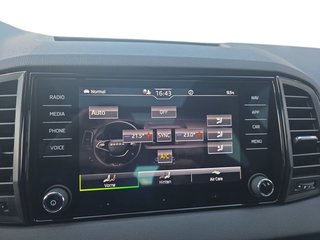 Skoda Karoq Sportline 2,0TDI DSG 4*J.Gar/Pano/aAHK/Matrix/Navi    ** - bilder 43