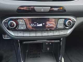 Hyundai i30 Kombi N-Line 1.5 T-GDI 7DCT Keyless/ACC/LED/Navi/Winterp.  ** - foto 39