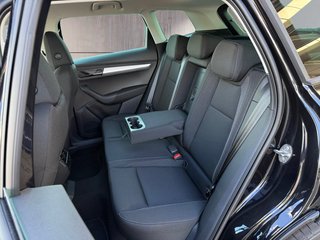 Skoda Karoq 1,5TSI DSG aAHK/Navi/Kamera/LED/ACC/Winterp.   ** - foto 10