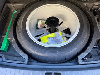 Skoda Karoq 1,5TSI DSG aAHK/Navi/Kamera/LED/ACC/Winterp.   ** - foto 16