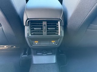 Skoda Karoq 1,5TSI DSG aAHK/Navi/Kamera/LED/ACC/Winterp.   ** - foto 17