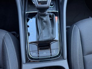 Skoda Karoq 1,5TSI DSG aAHK/Navi/Kamera/LED/ACC/Winterp.   ** - foto 22