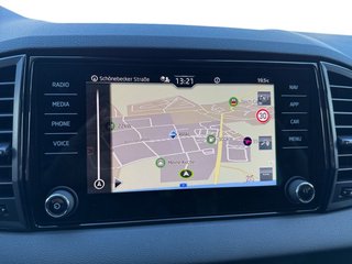 Skoda Karoq 1,5TSI DSG aAHK/Navi/Kamera/LED/ACC/Winterp.   ** - foto 28