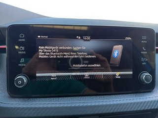 Skoda Kamiq Monte Carlo 1,5TSI DSG 4*J.Gar/18*Alu/el.Klappe  ** - bilder 25