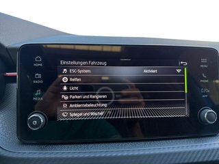 Skoda Kamiq Monte Carlo 1,5TSI DSG 4*J.Gar/18*Alu/el.Klappe  ** - bilder 37