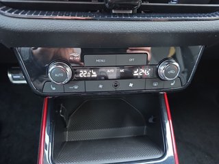 Skoda Fabia Monte Carlo 1,0TSI DSG 5*J.Gar/LED/Winterp/Temp.  ** - bilder 20