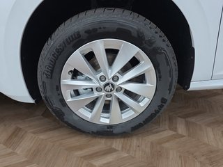 Skoda Kamiq Selection 1,0TSI DSG 16*Alu/Kessy/Kamera/2-Z.Klimaaut.  ** - foto 10