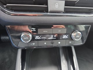 Skoda Kamiq Selection 1,0TSI DSG 16*Alu/Kessy/Kamera/2-Z.Klimaaut.  ** - foto 20