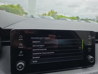 Skoda Kamiq Selection 1,0TSI DSG 16*Alu/Kessy/Kamera/2-Z.Klimaaut.  ** - foto 45