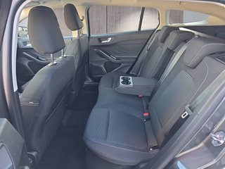 Ford Focus Active X 1,0 155PS aAHK/Navi/Kamera/Winterp.   ** - bilder 10