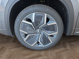 Skoda Kodiaq Sportline 1,5TSI aAHK/7-Sitzer/Pano/Matrix/Navi  ** - foto 9