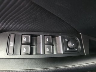 Skoda Kamiq Monte Carlo 1,5TSI DSG AHK/Matrix/el.Klappe         ** - foto 23