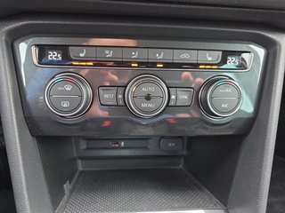 Volkswagen Tiguan Highl.1,5TSI DSG Voll-LED/Navi/Easy Open - foto 19