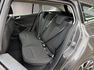 Ford Focus Turnier Titanium 1,0 125PS LED/Navi/Winterp.   ** - bilder 10