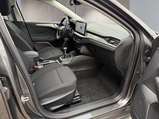 Ford Focus Turnier Titanium 1,0 125PS LED/Navi/Winterp.   ** - bilder 12