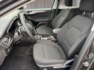 Ford Focus Turnier Titanium 1,0 125PS LED/Navi/Winterp.   ** - bilder 5