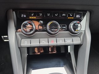 Skoda Karoq Sportline 1,5TSI DSG 5*J.Gar/aAHK/Matrix/Navi  ** - foto 20