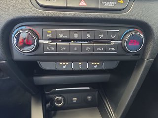 Kia XCeed 1.6 T-GDI 150PS DCT7 Voll-LED/Kamera/Navi/Winterp.   ** - foto 19