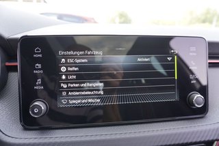 Skoda Kamiq Monte Carlo 1,5TSI DSG 4*J.Gar/18*Alu/el.Klappe  ** - bilder 39
