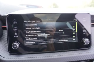 Skoda Kamiq Monte Carlo 1,5TSI DSG 4*J.Gar/18*Alu/el.Klappe  ** - bilder 40