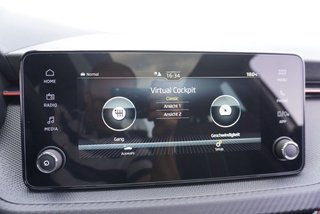 Skoda Kamiq Monte Carlo 1,5TSI DSG 4*J.Gar/18*Alu/el.Klappe  ** - foto 36