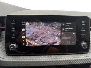 Skoda Kamiq Monte Carlo 1,5TSI DSG 4*J.Gar/18*Alu/el.Klappe  ** - bilder 25