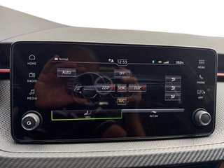 Skoda Kamiq Monte Carlo 1,5TSI DSG 4*J.Gar/18*Alu/el.Klappe  ** - bilder 40