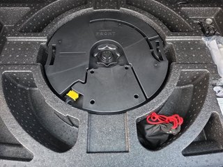 CUPRA Ateca 2.0TSI 300PS 4Drive 8*Alu/Pano/Navi/ACC/el.Klappe - bilder 14