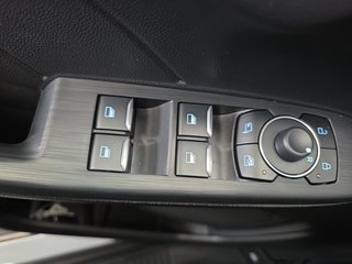 Ford Kuga ST-Line 1,5 186PS Aut.aAHK/5*J.Gar/Navi/Kamera/Winterp.  ** - foto 17