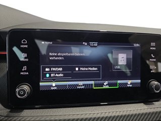 Skoda Kamiq Monte Carlo 1,5TSI DSG 4*J.Gar/AHK/18*Alu/el.Klappe - foto 27