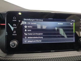 Skoda Kamiq Monte Carlo 1,5TSI DSG 4*J.Gar/AHK/18*Alu/el.Klappe - foto 37