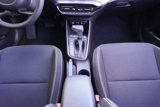 Hyundai i20 1.0 T-GDI 7DCT Navi/LED/Kamera/Winterp/Keyless  ** - bilder 16