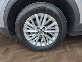 Volkswagen T-Roc Life 2,0TDI Navi/LED/Alu/ACC/Parkas.  ** - bilder 9